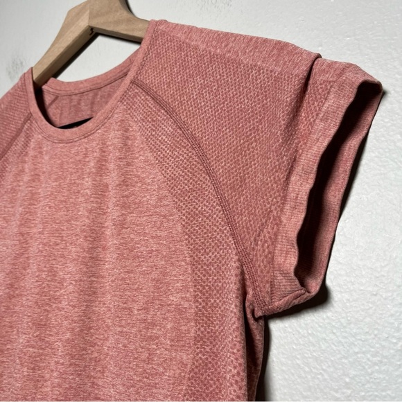 Sweaty Betty Women Athlete Seamless Workout Tee Top Small‎ Pink Short Sleeve - Picture 3 of 6